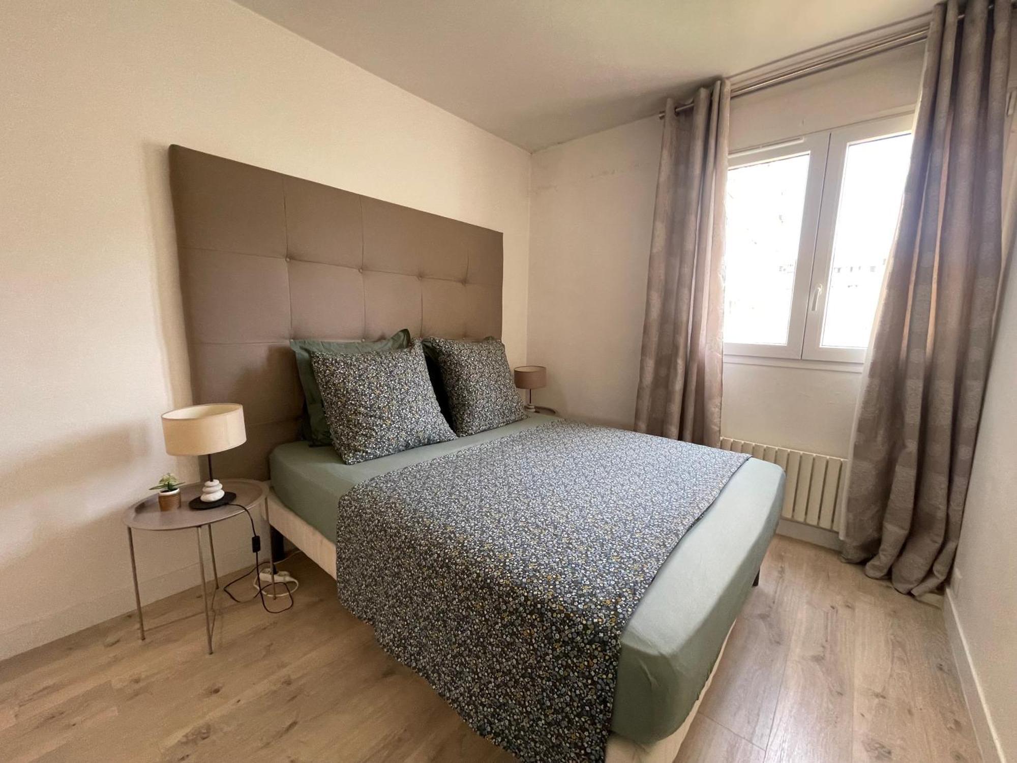 Tres Joli Mignon Confortable A Paris Apartment